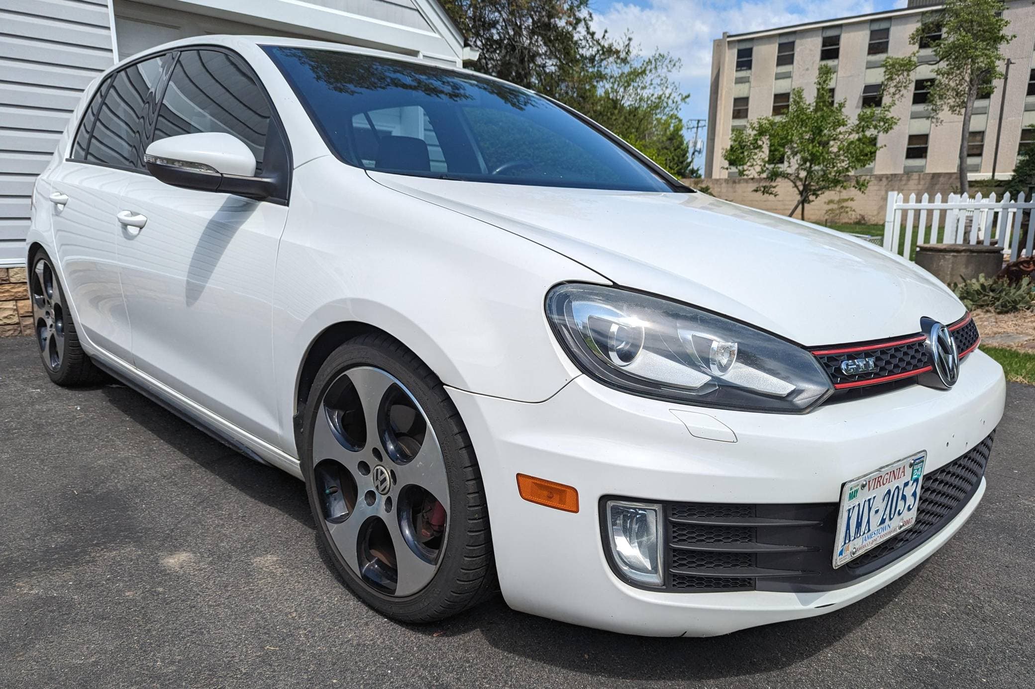 2011 Volkswagen Mk6 GTI sold for $9,500