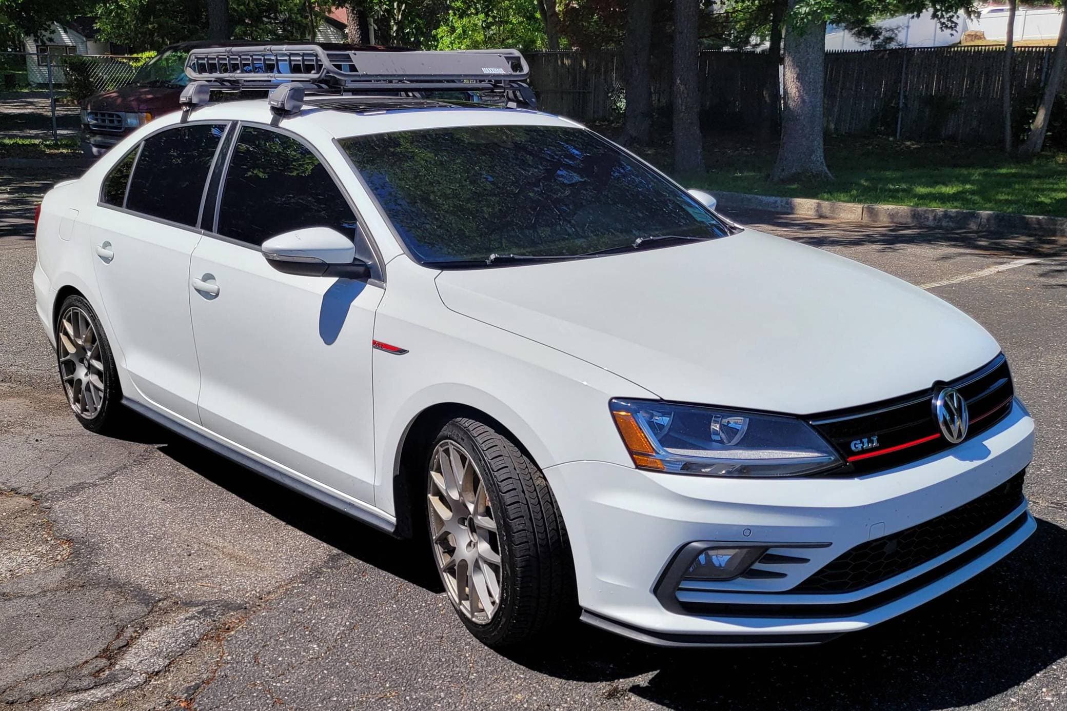 2017 Volkswagen Jetta sold for $15,250