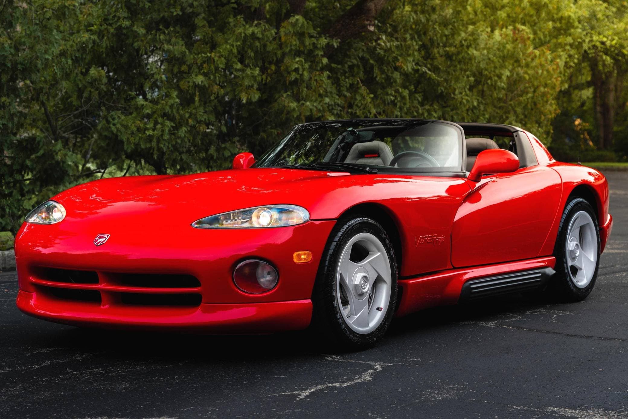 1992 Dodge Viper sold for $57,000
