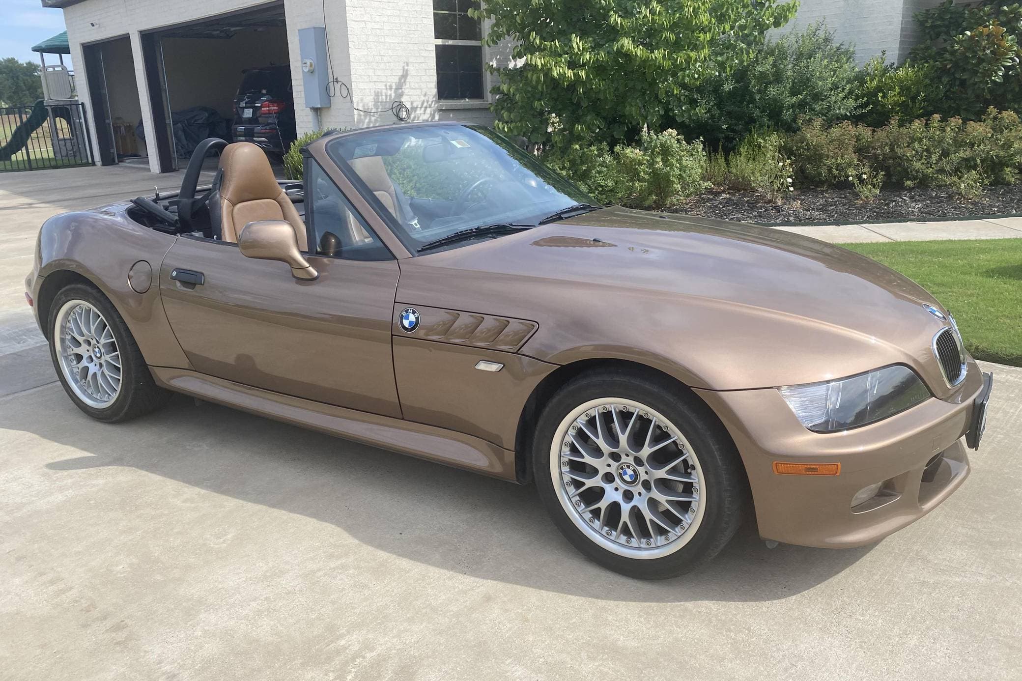 2000 BMW Z3 sold for $16,750