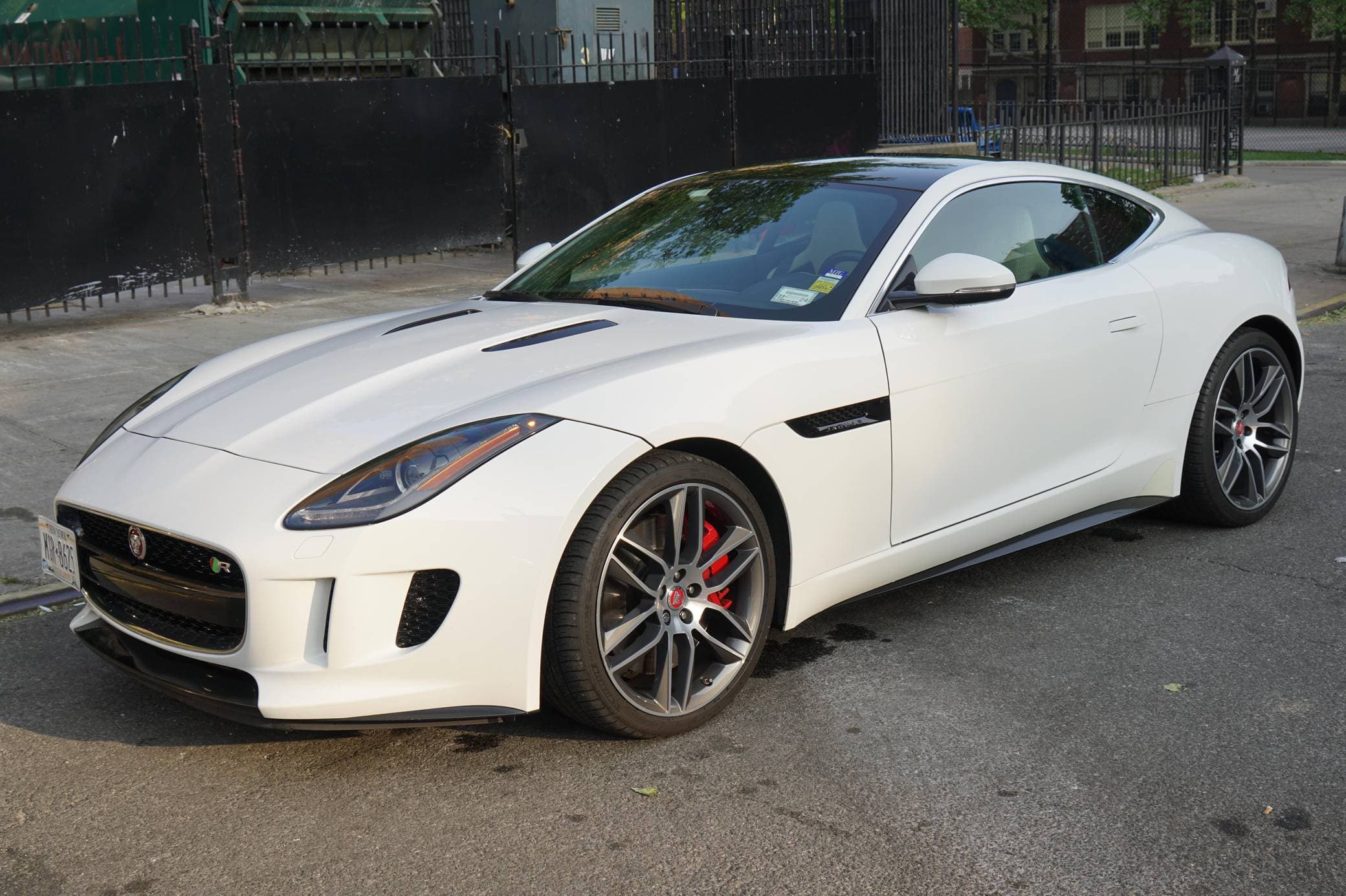 2015 Jaguar F-Type sold for $41,750