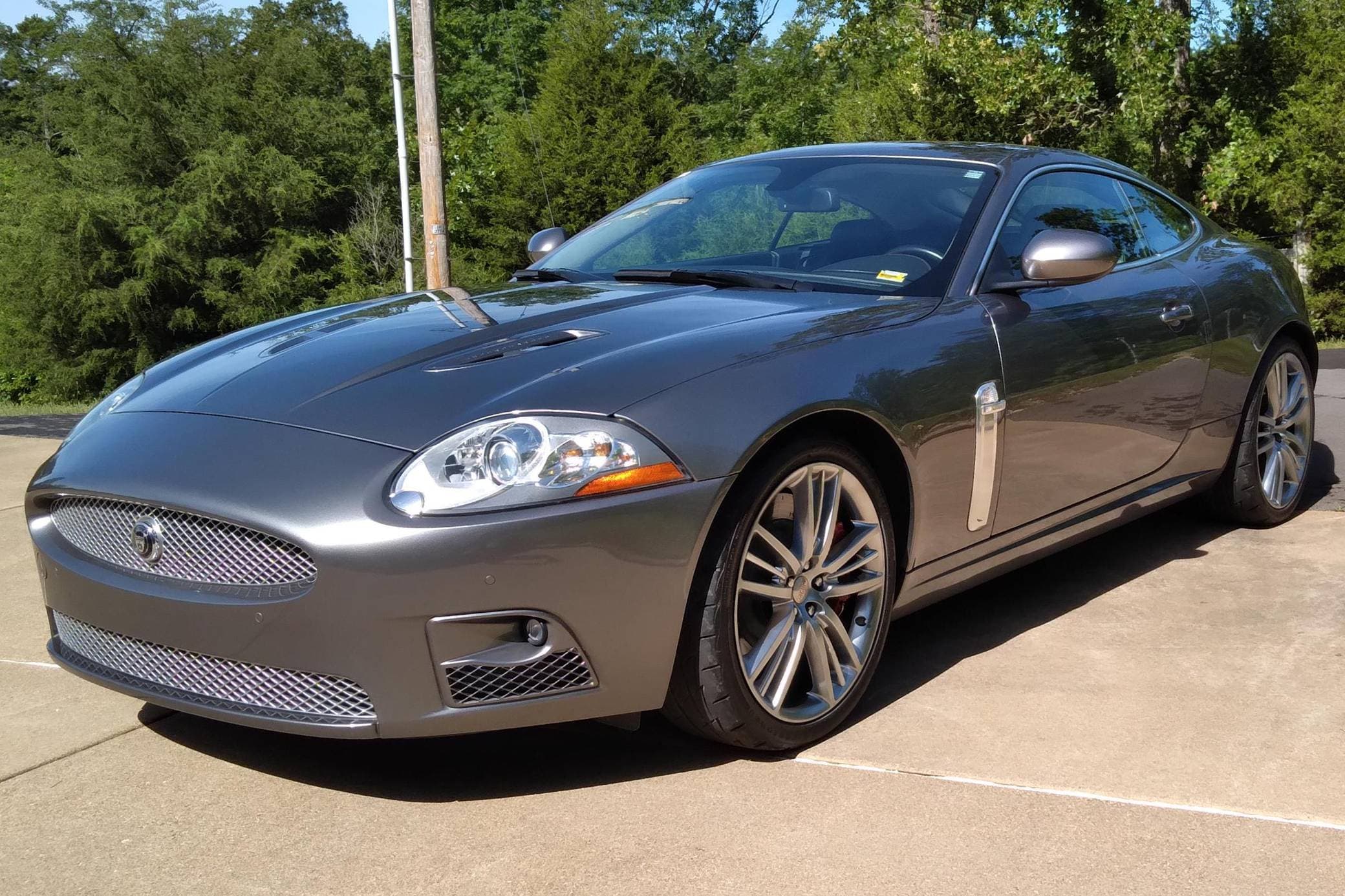 2009 Jaguar XKR sold for $22,000