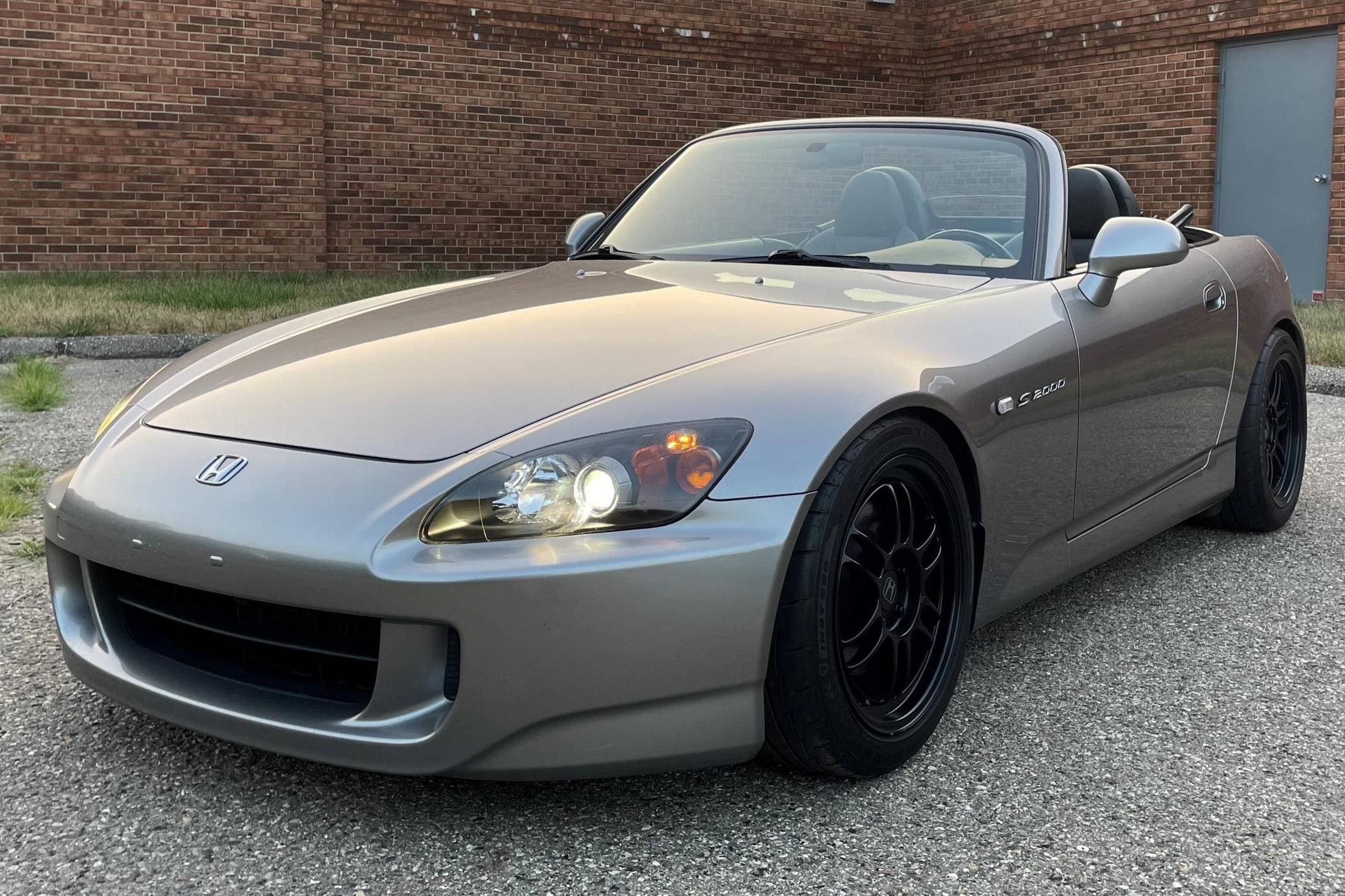 2006 Honda S2000 sold for $16,500