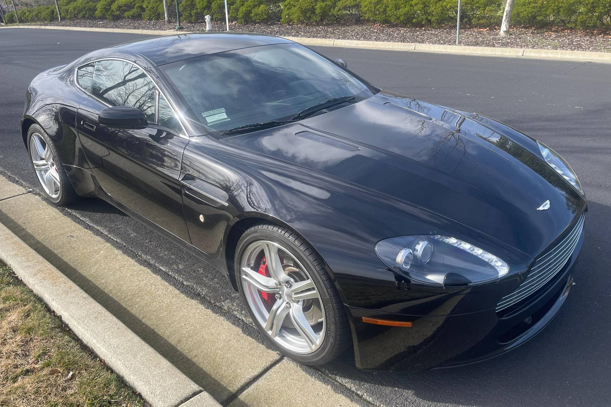 2009 Aston Martin Vantage sold for $32,250
