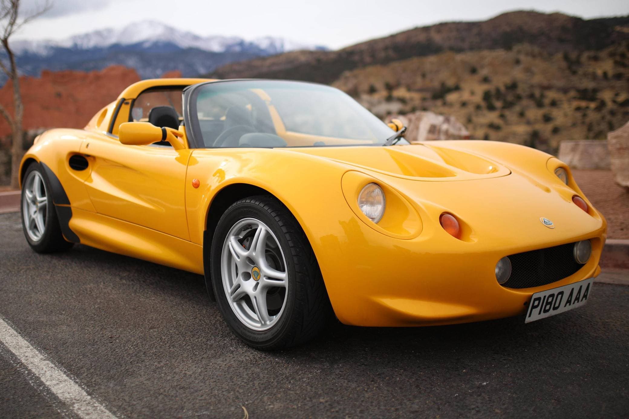 1996 Lotus Elise sold for $25,250