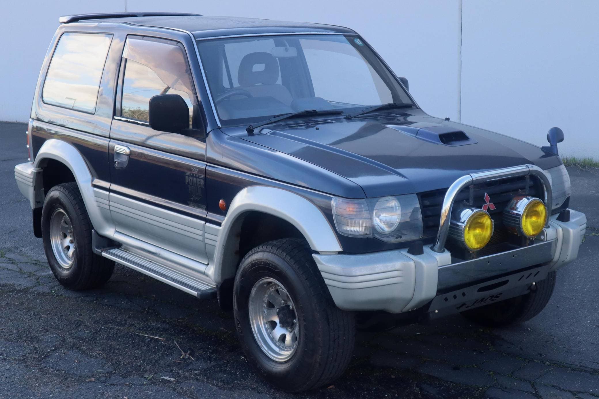 1993 Mitsubishi Pajero sold for $7,800