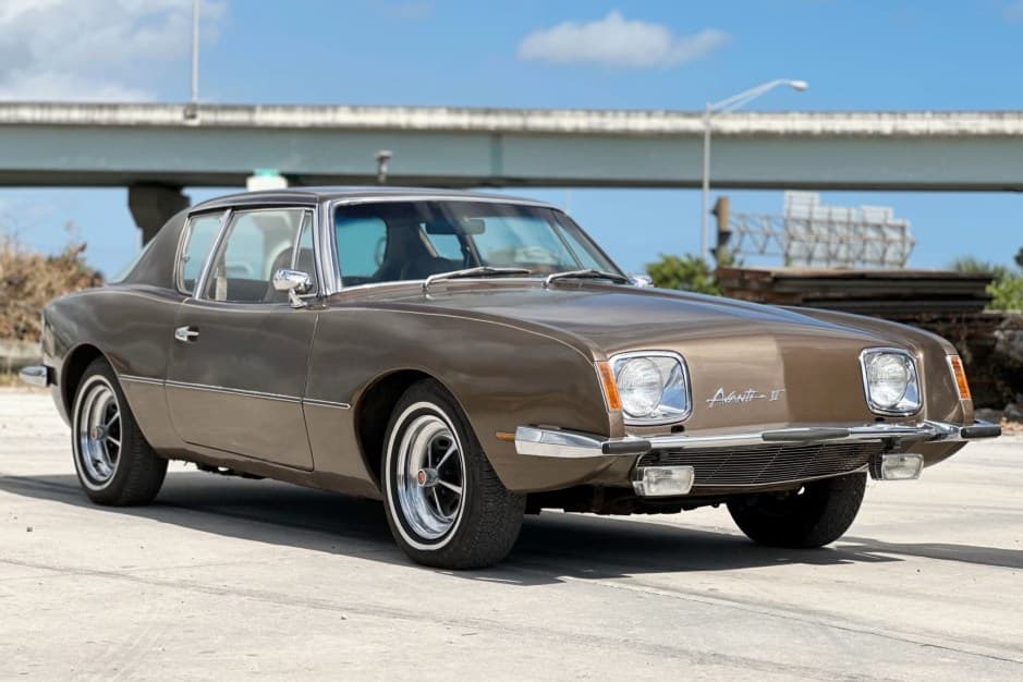 1971 Studebaker Avanti sold for $19,500