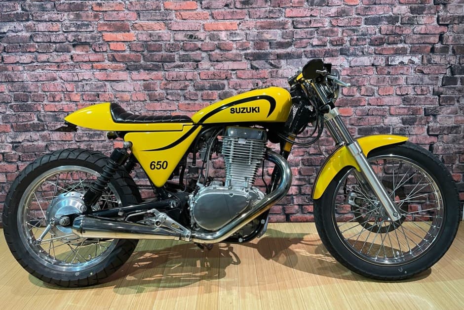1995 Suzuki Motorcycles sold for $8,050