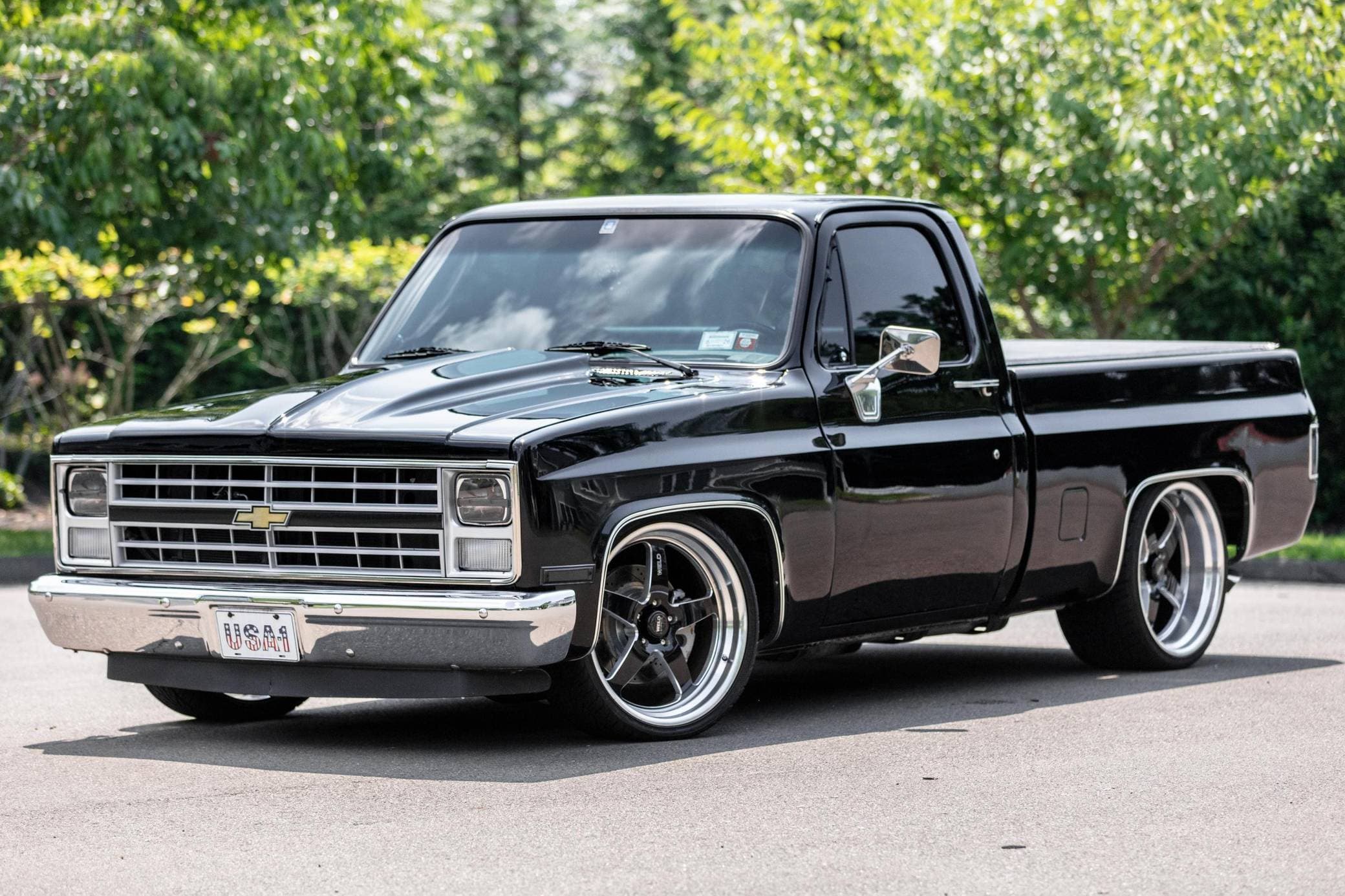 1987 Chevrolet R10 sold for $23,250