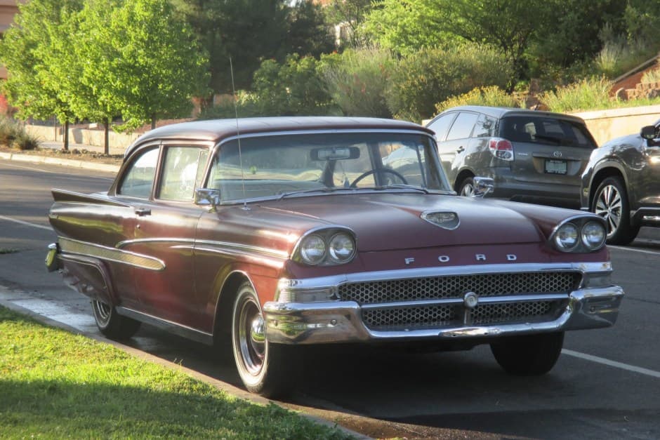 1958 Ford  sold for $5,900
