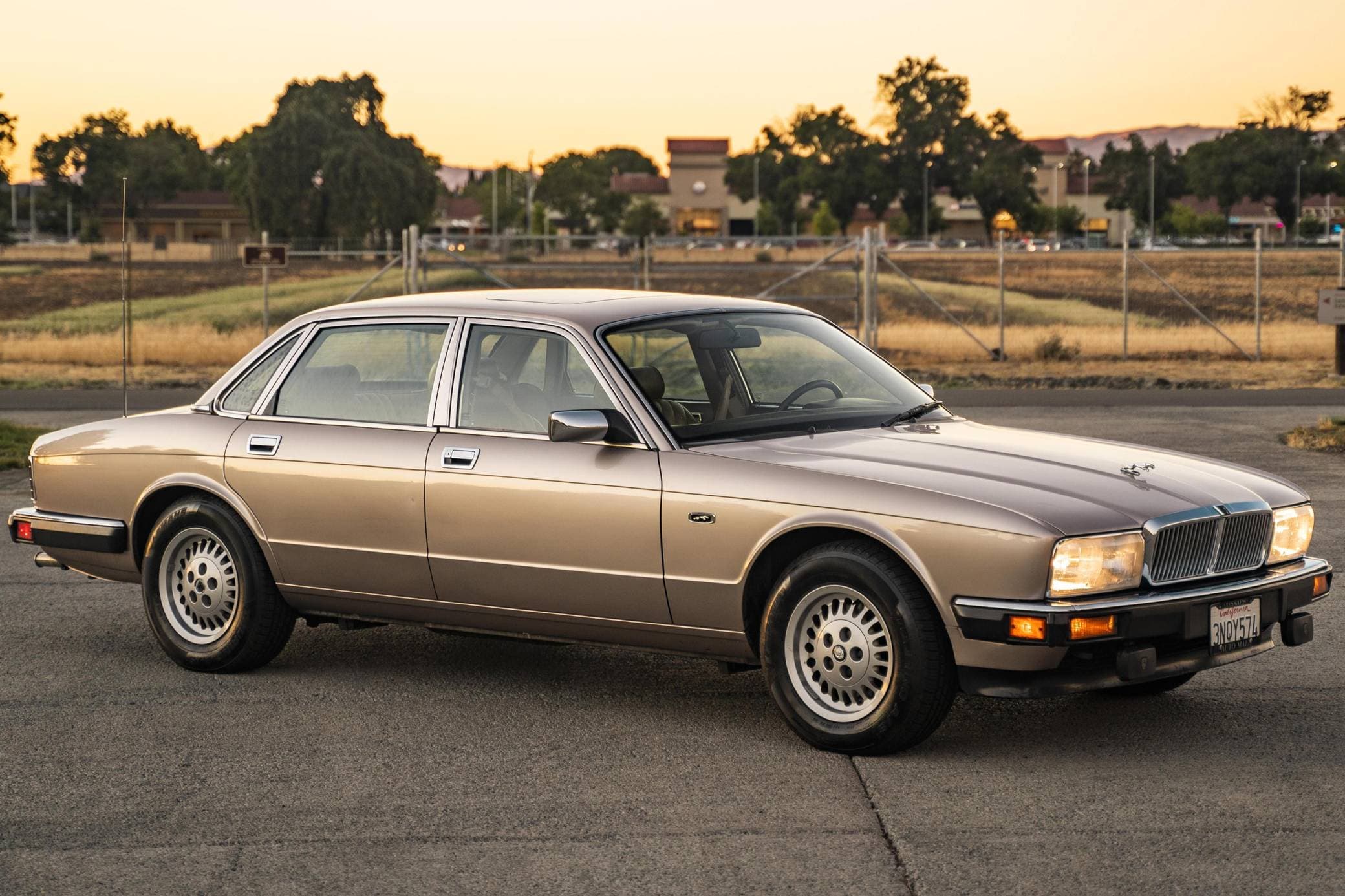 1992 Jaguar XJ6 sold for $5,400