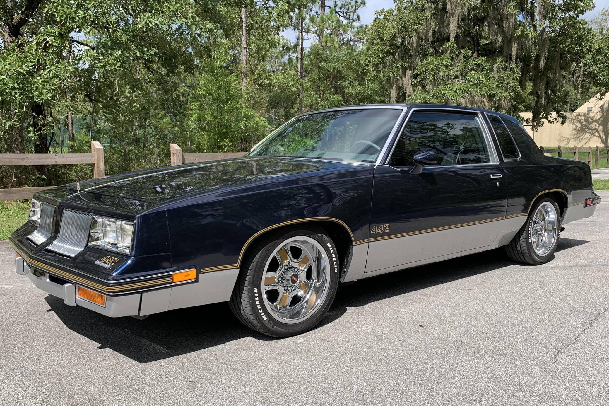 1985 Oldsmobile Cutlass sold for $30,250