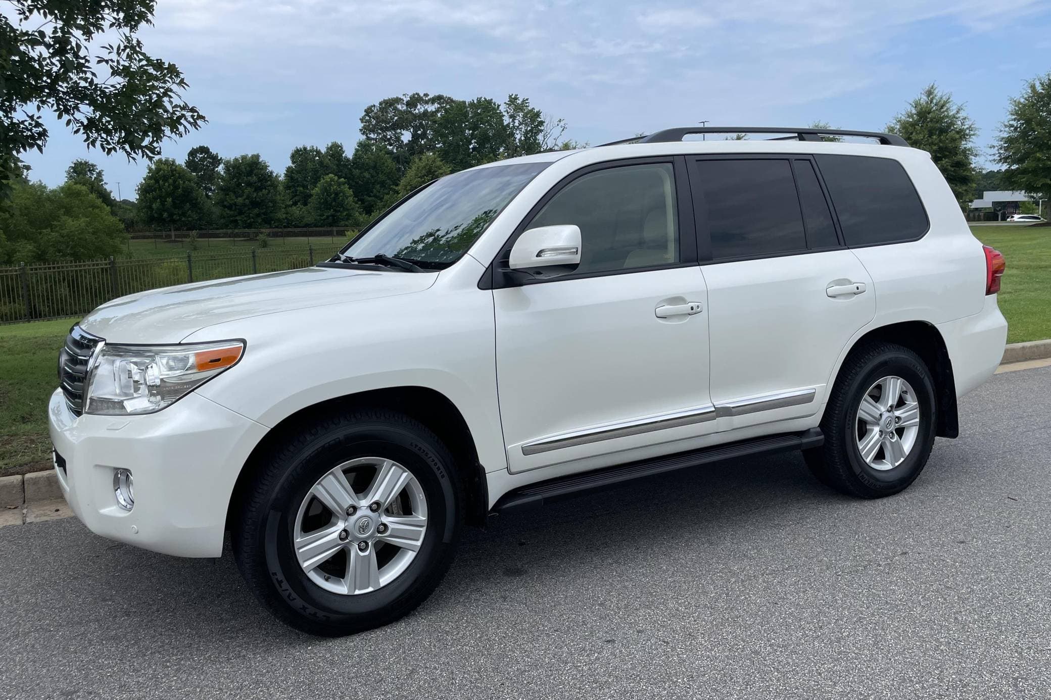 2013 Toyota Land Cruiser sold for $37,750