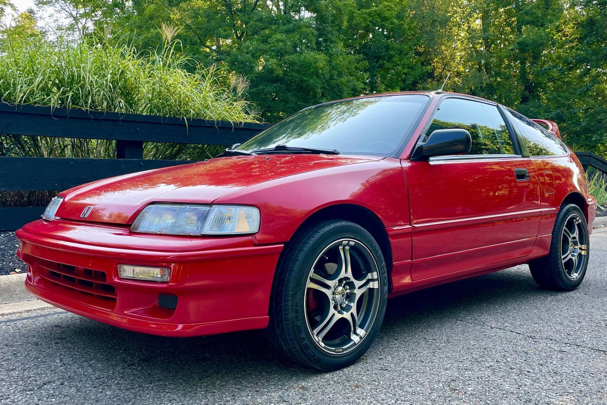 1990 Honda CRX sold for $7,600