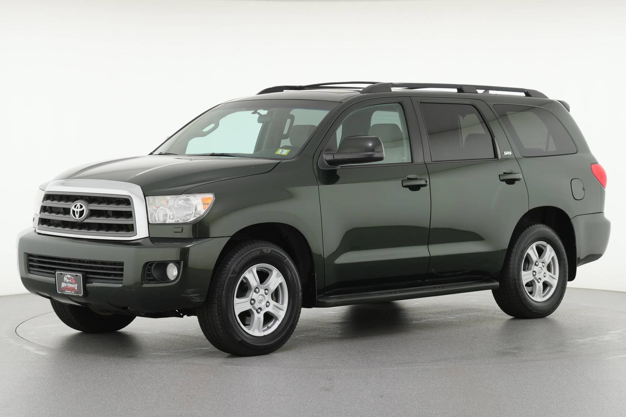 2010 Toyota Sequoia sold for $11,199