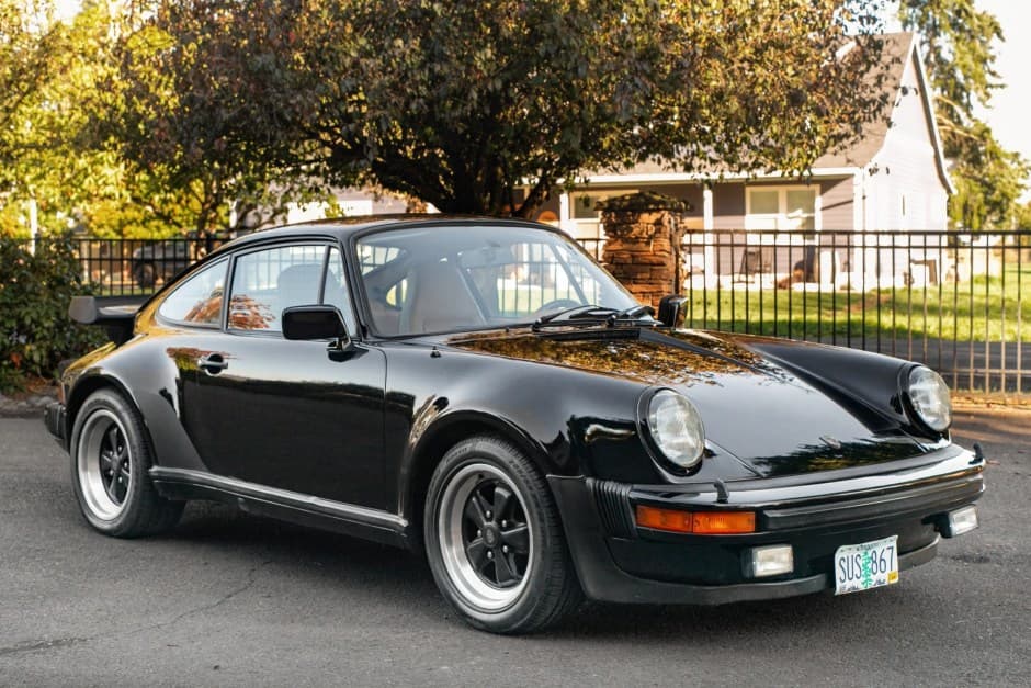 1976 Porsche 930 Turbo sold for $124,000