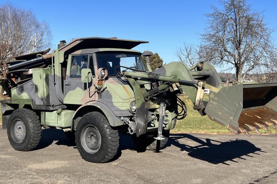 1990 Mercedes-Benz Unimog sold for $25,000