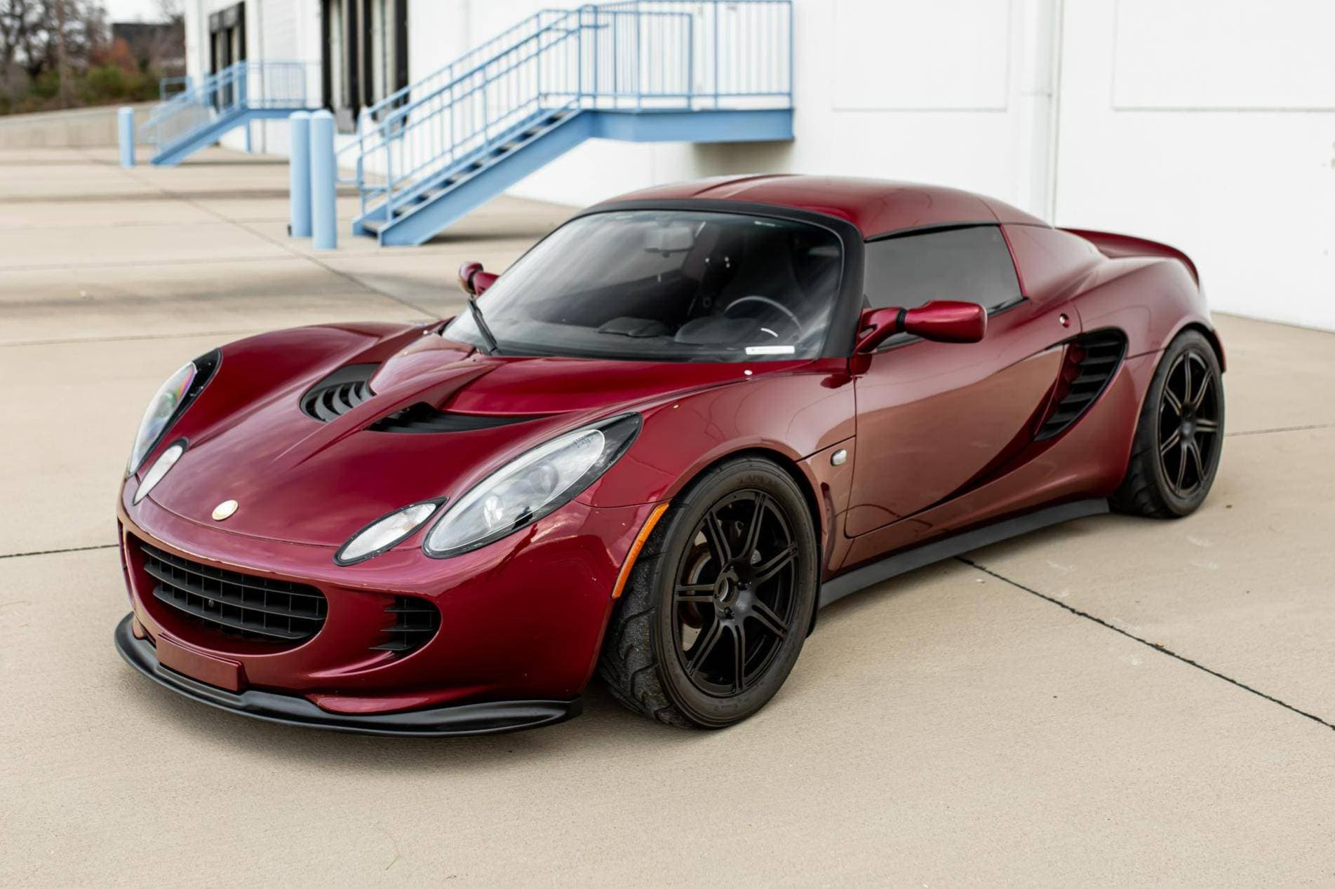 2005 Lotus Elise sold for $39,500