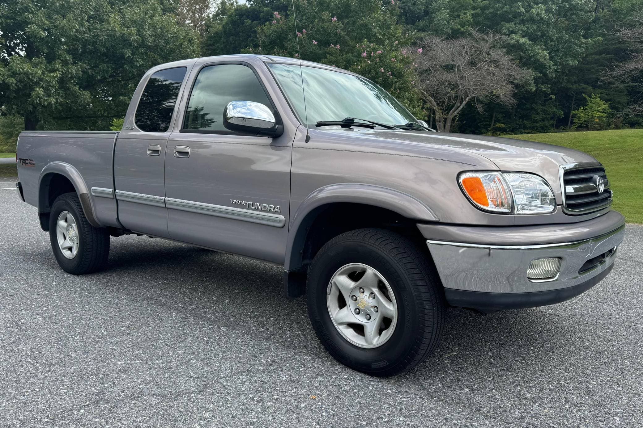 2002 Toyota Tundra sold for $9,089