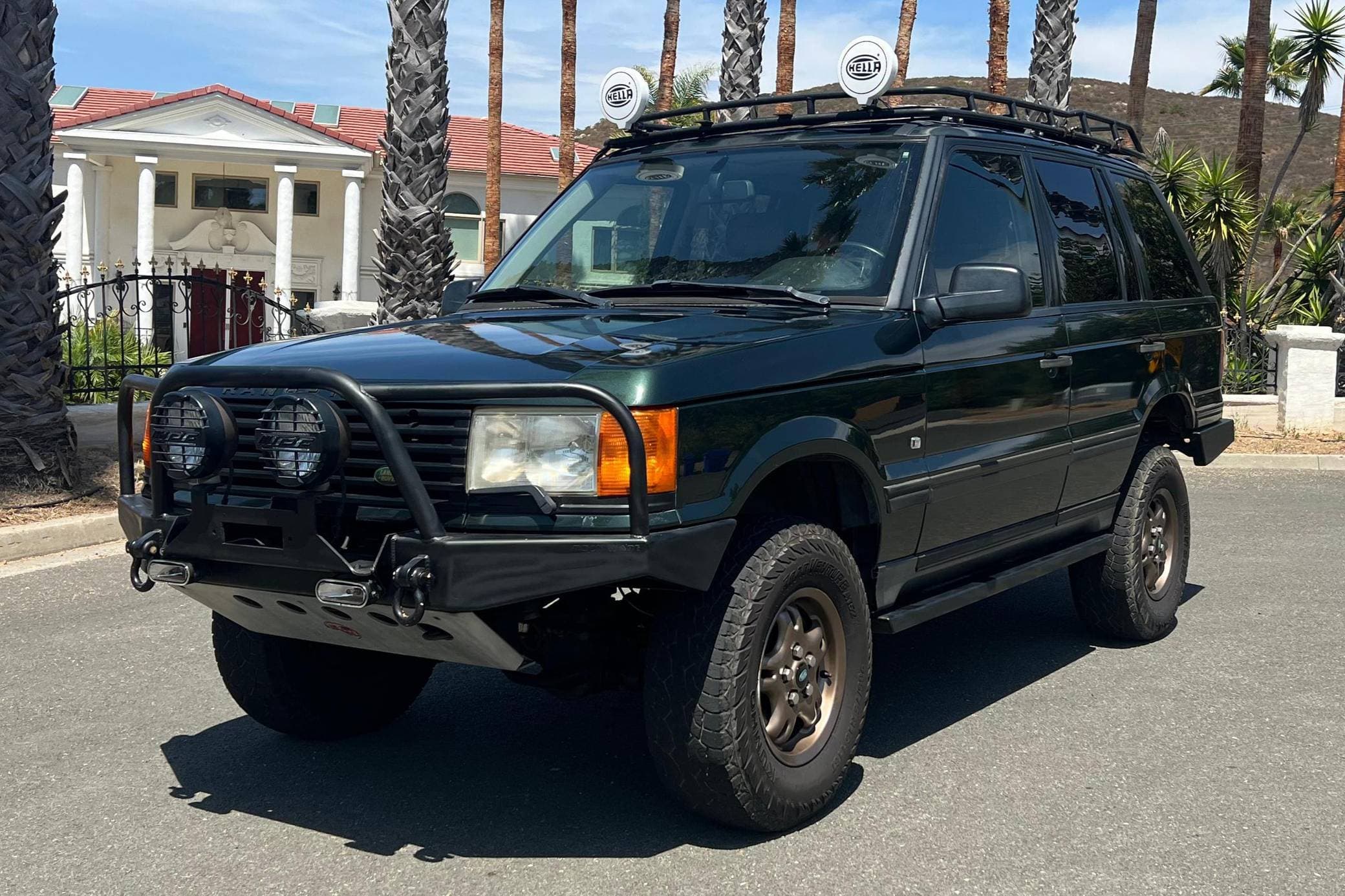 1998 Land Rover Range Rover sold for $7,100