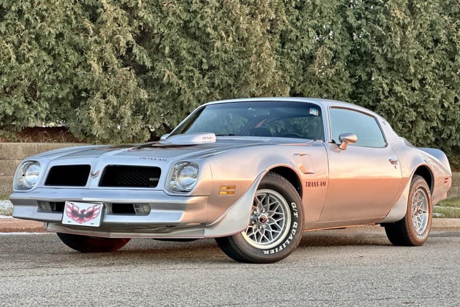 1976 Pontiac Firebird (1970-1981) sold for $22,000