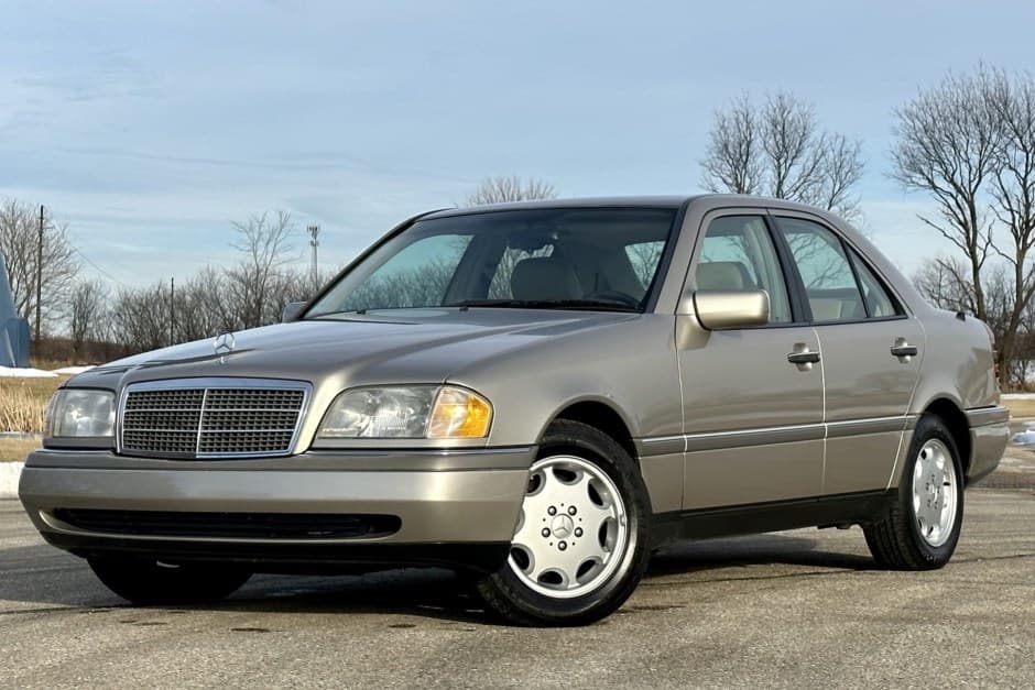 1996 Mercedes-Benz W202 C-Class sold for $10,250