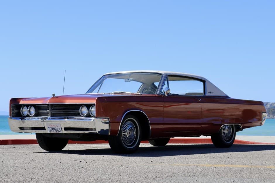 1967 Chrysler 300 Non-Letter Series (1962-1972) sold for $21,000