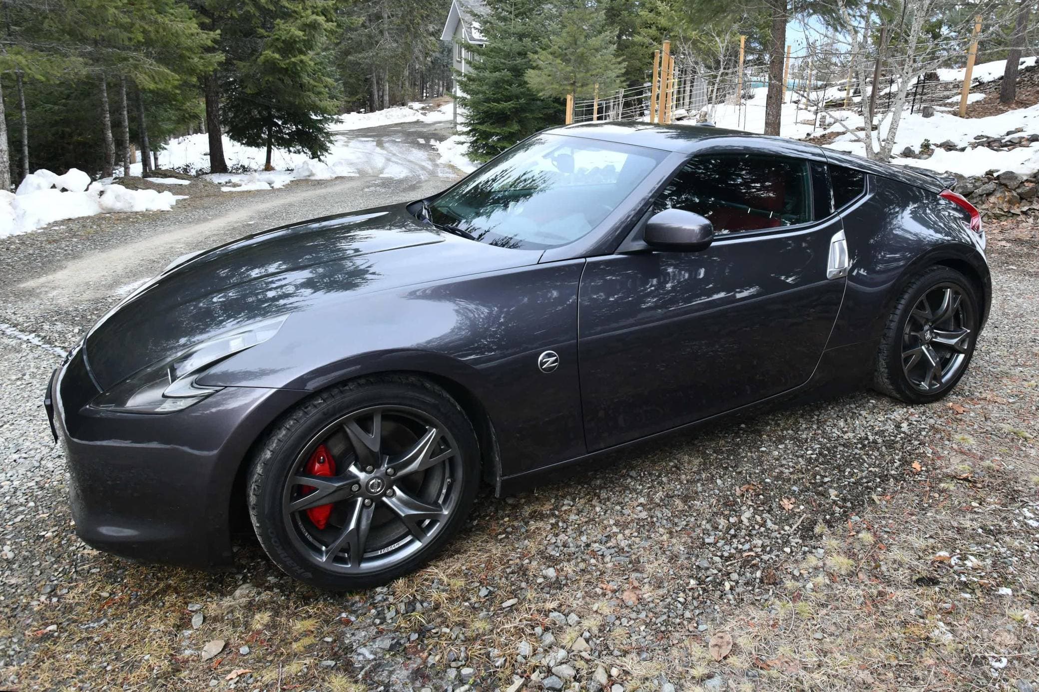 2010 Nissan 370Z sold for $16,750