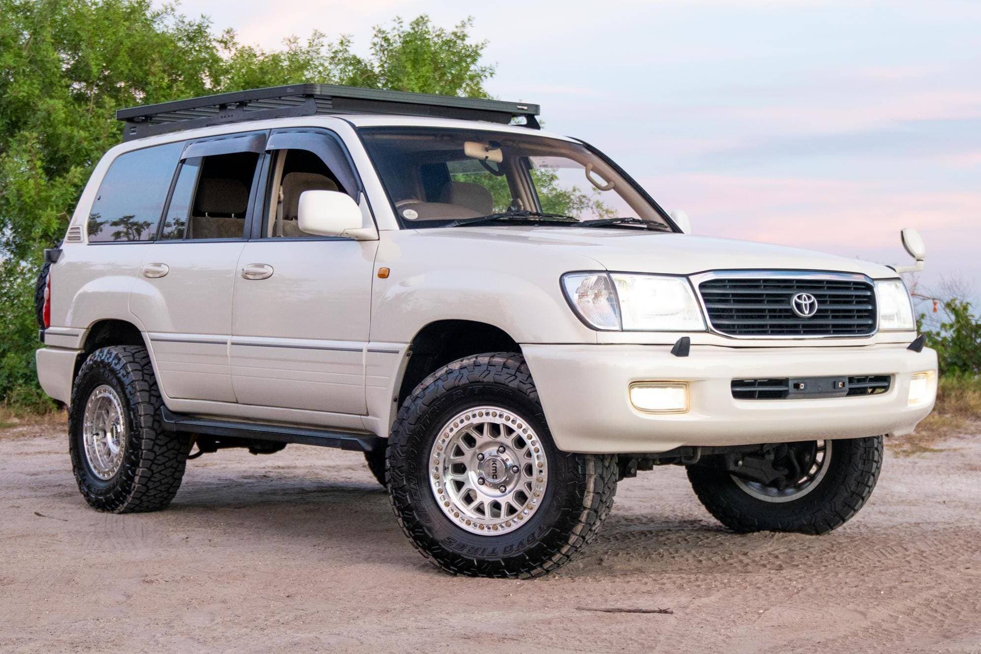 1998 Toyota Land Cruiser sold for $23,000