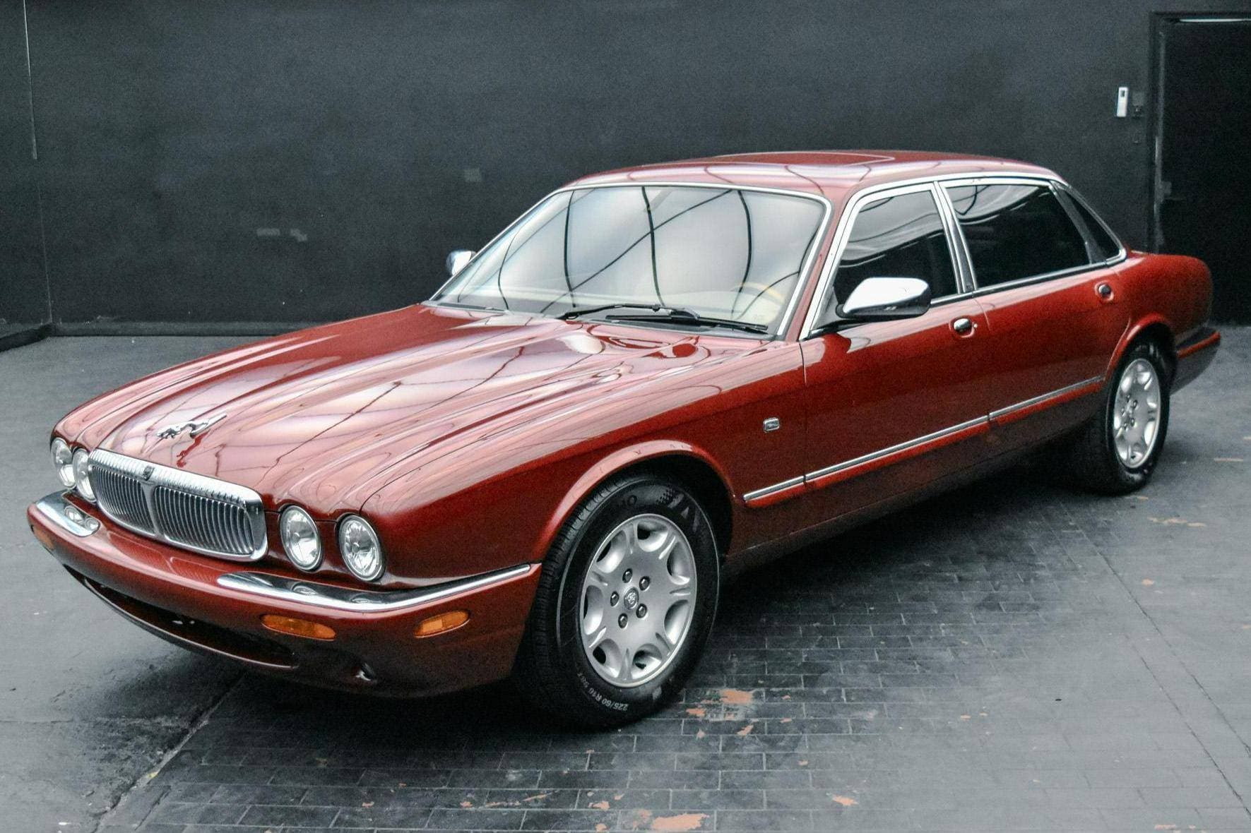 2003 Jaguar XJ sold for $5,000