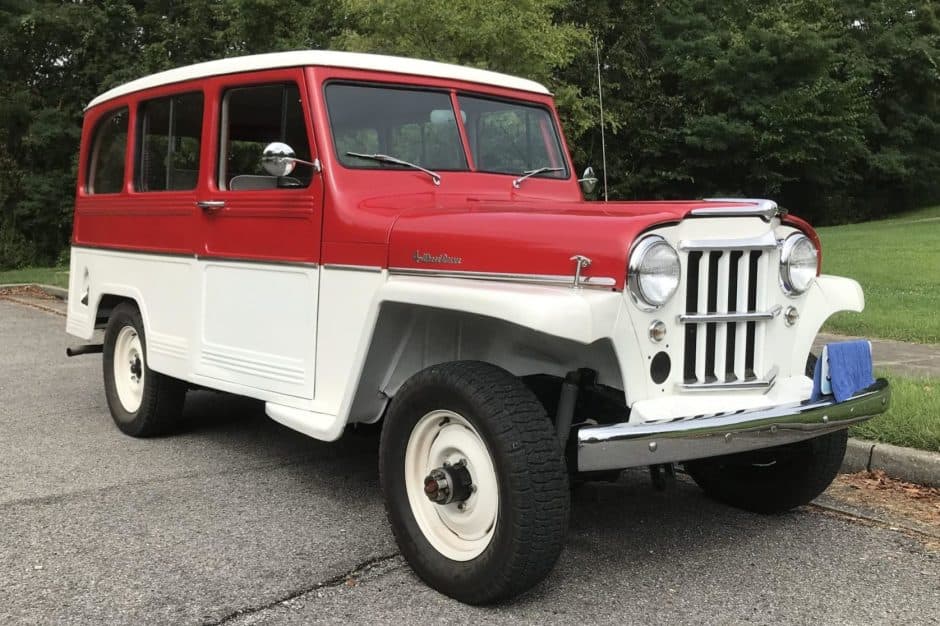 1960 Willys Jeep Wagon sold for $15,750