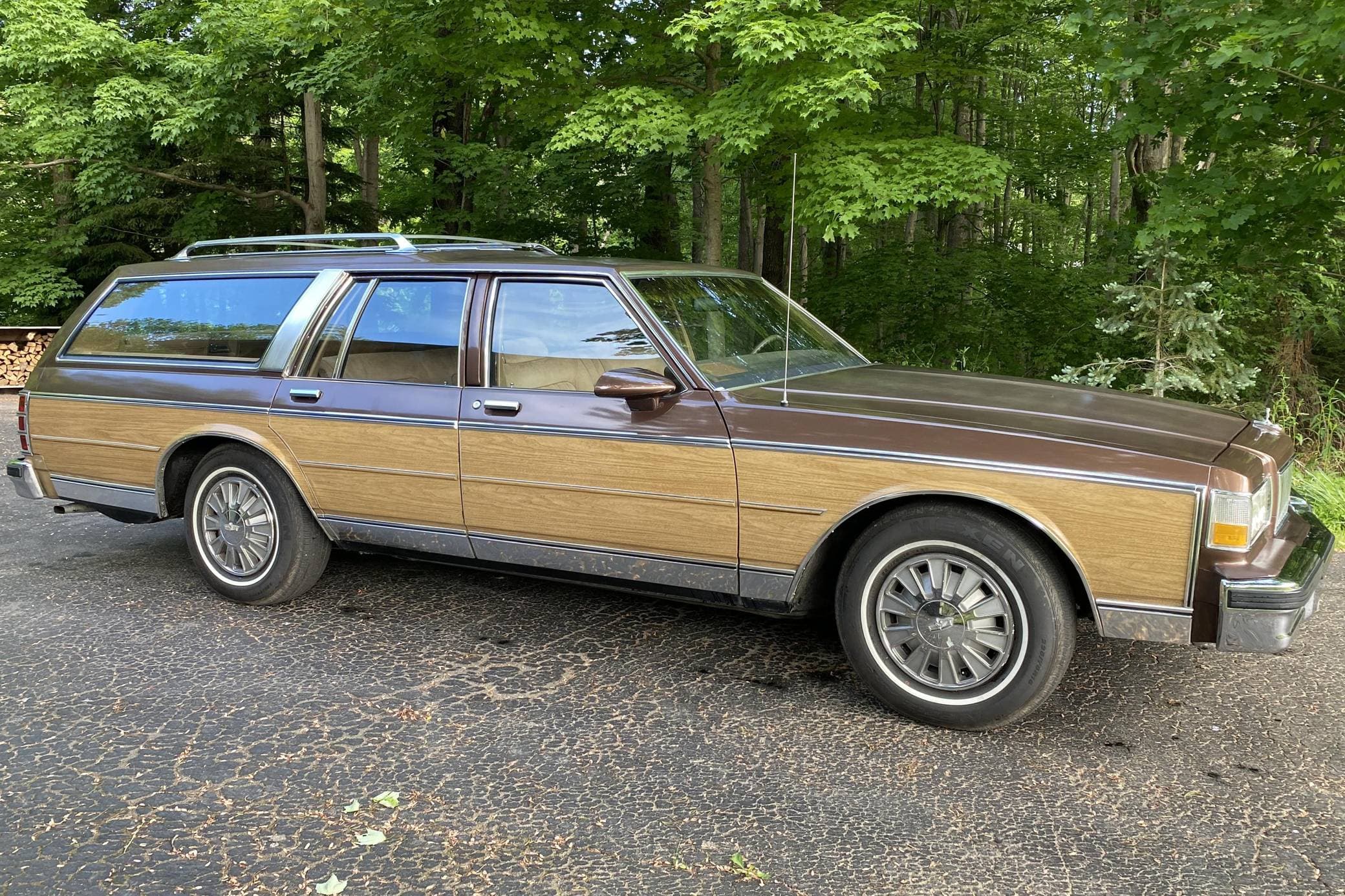 1988 Chevrolet Caprice Classic sold for $7,000
