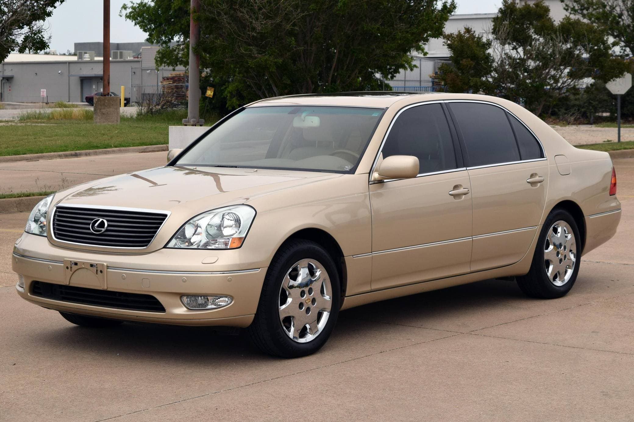 2003 Lexus LS sold for $15,000