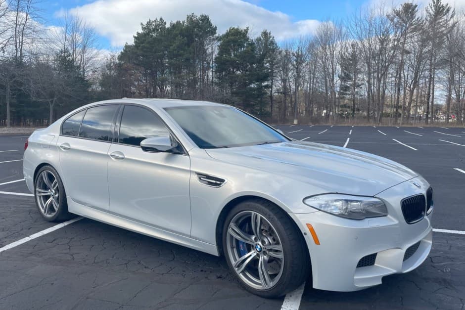 2013 BMW F10 M5 sold for $24,500