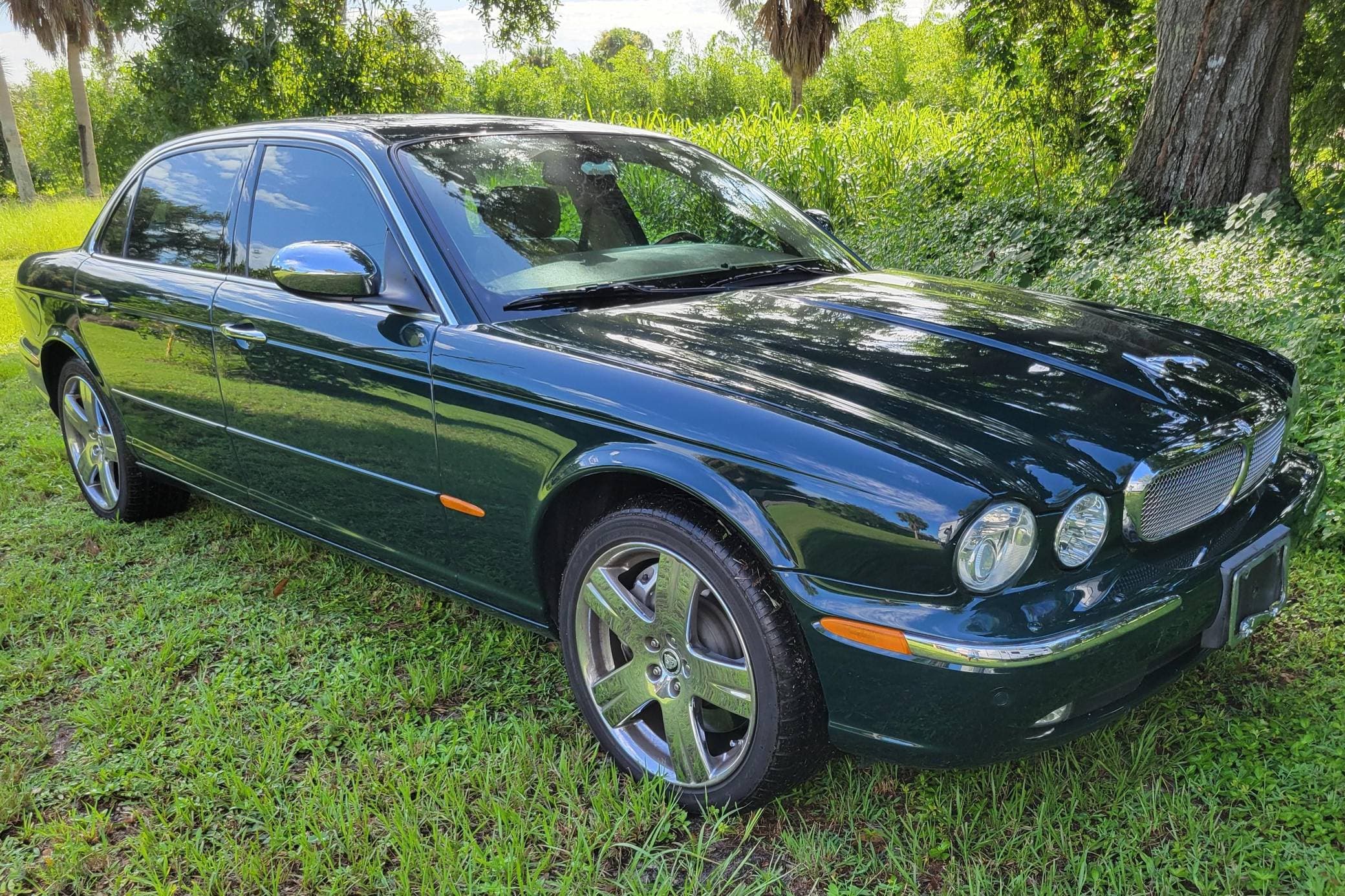 2005 Jaguar XJ sold for $11,900