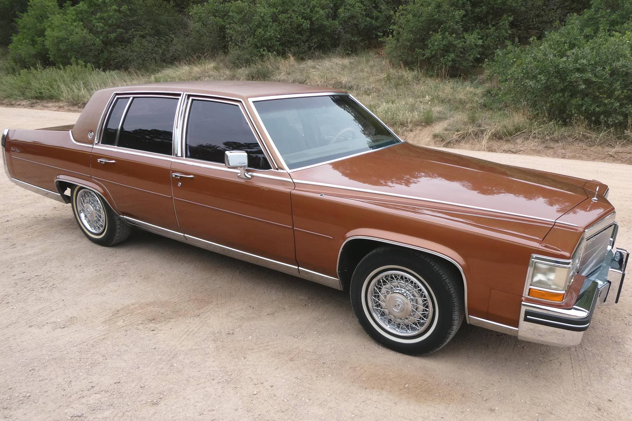 1984 Cadillac Fleetwood sold for $6,000