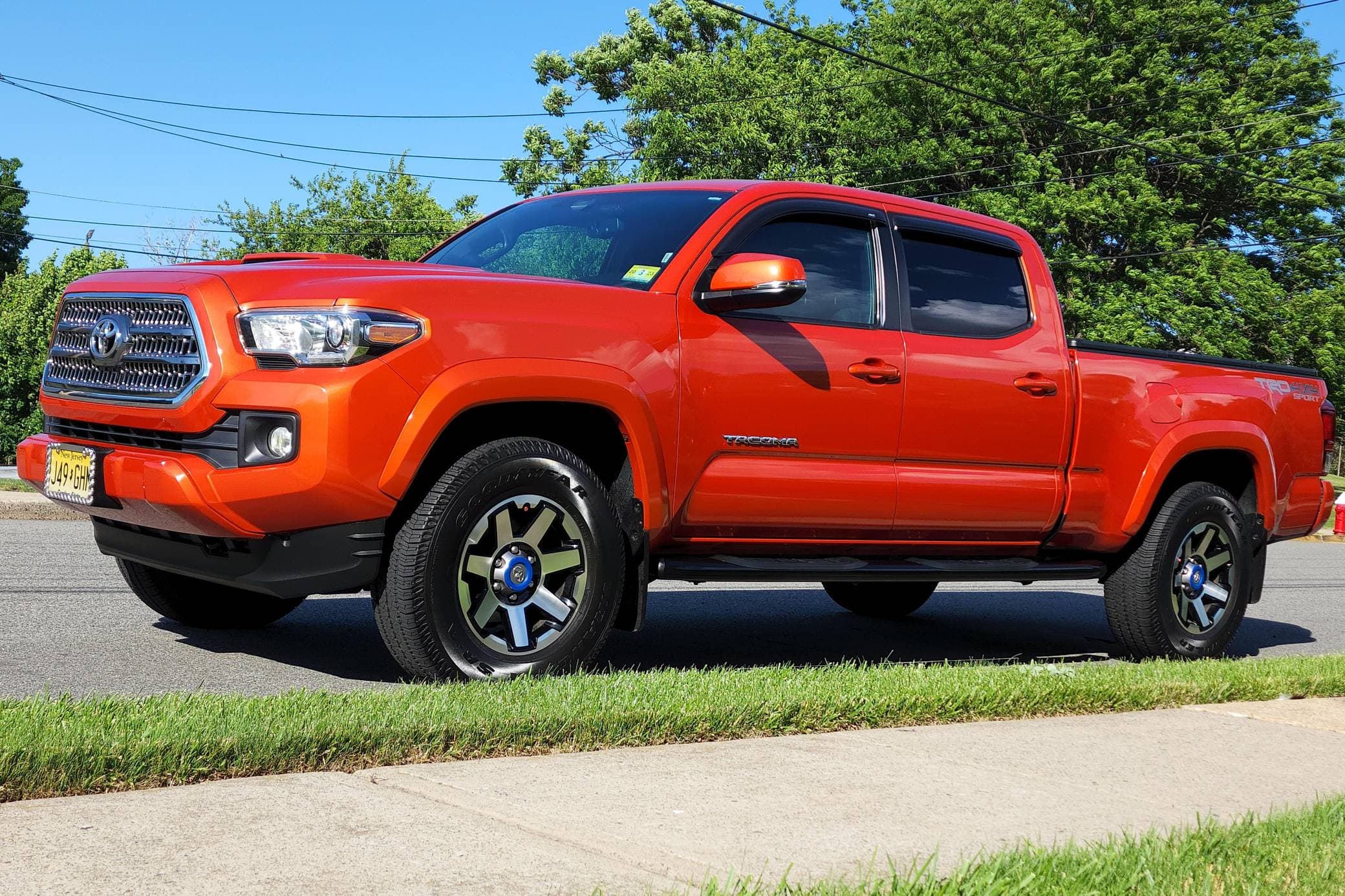 2016 Toyota Tacoma sold for $27,000