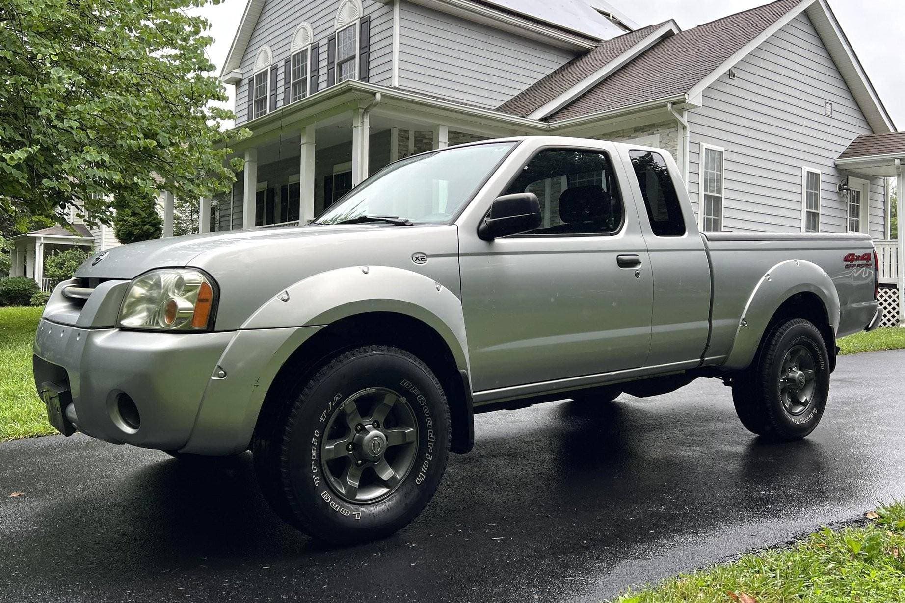 2004 Nissan Frontier sold for $8,410