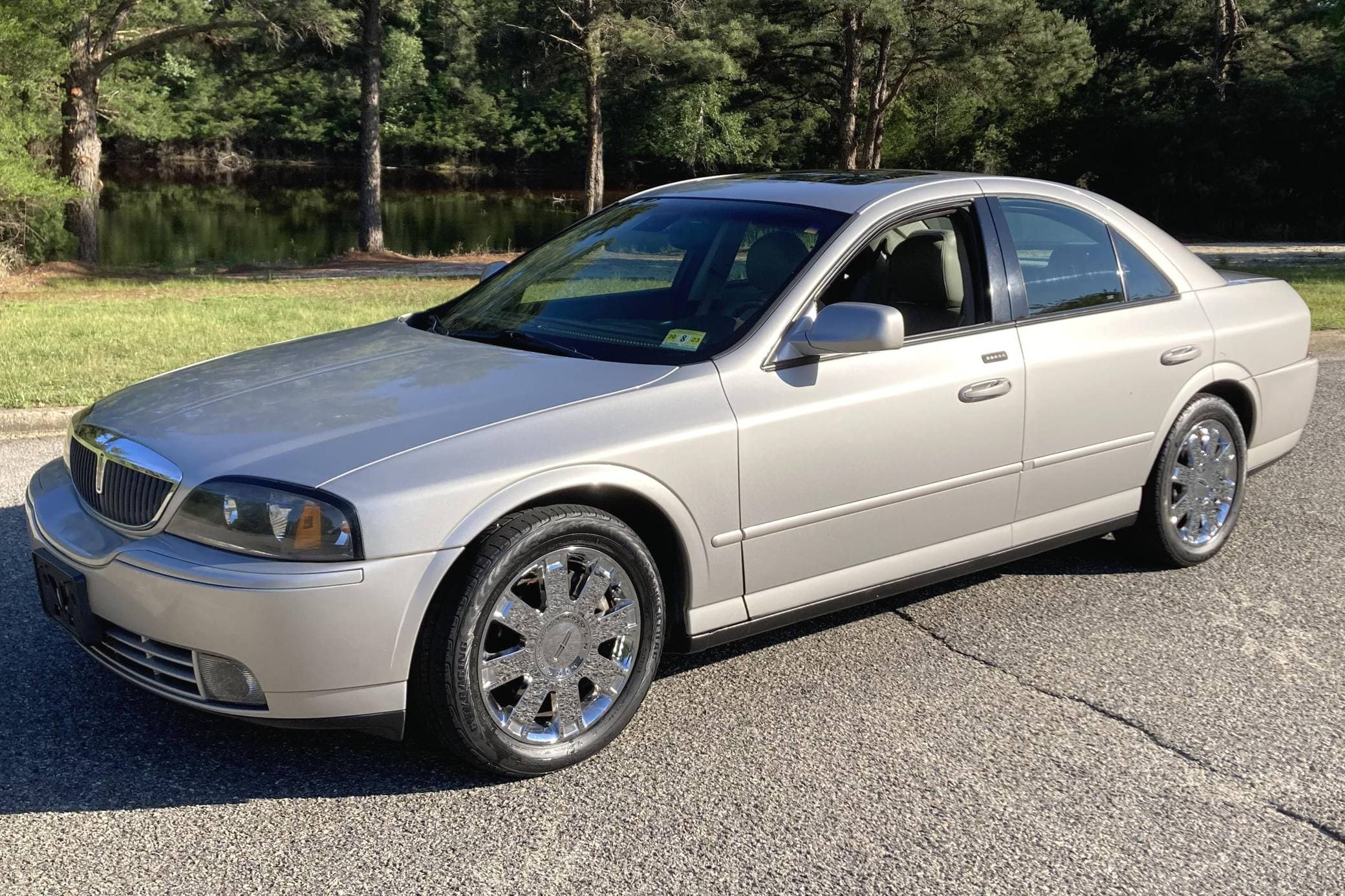 2003 Lincoln LS sold for $9,100