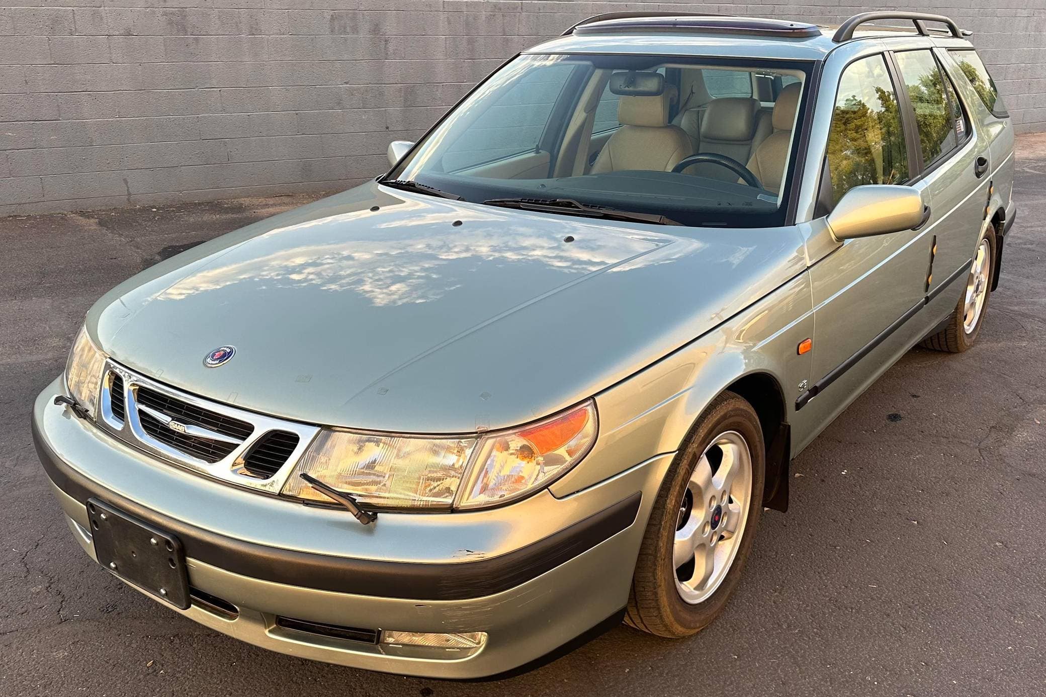 2000 Saab 9-5 sold for $6,719