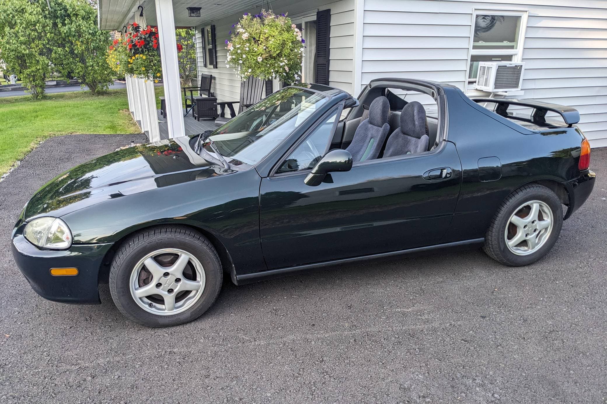 1995 Honda Del Sol sold for $6,100