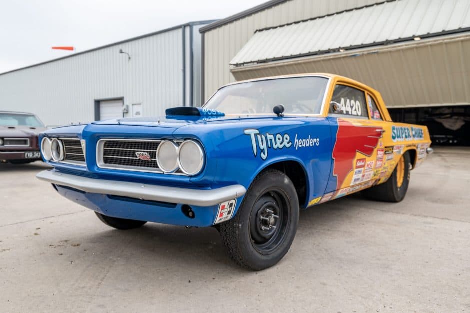 1963 Pontiac Tempest / LeMans sold for $23,250