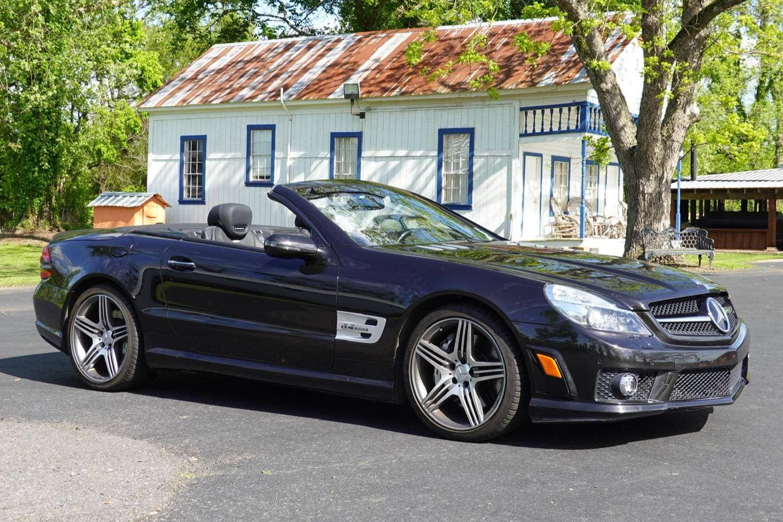 2009 Mercedes-Benz SL AMG sold for $29,750