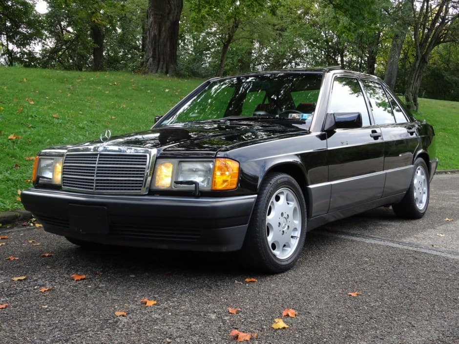 1993 Mercedes-Benz W201 190 sold for $7,100