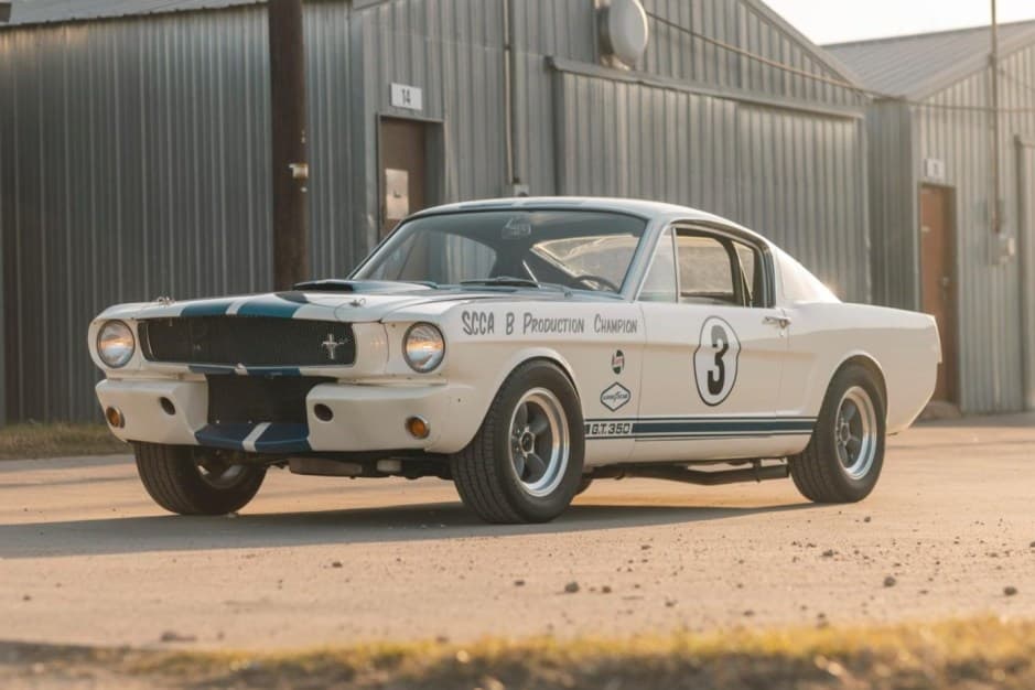 1965 Shelby Mustang GT350 & GT500 sold for $875,000