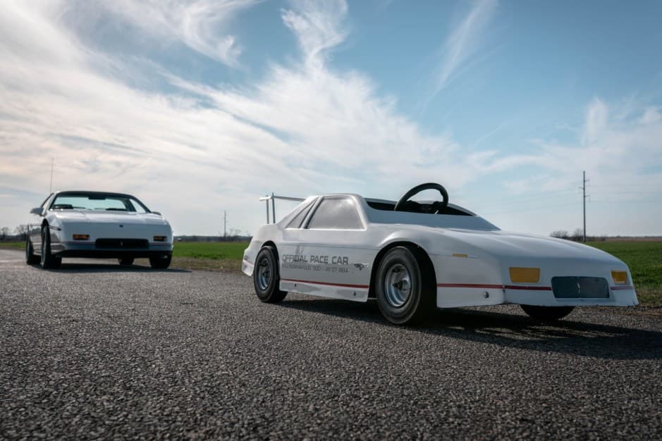 1984 Pontiac Fiero sold for $8,000