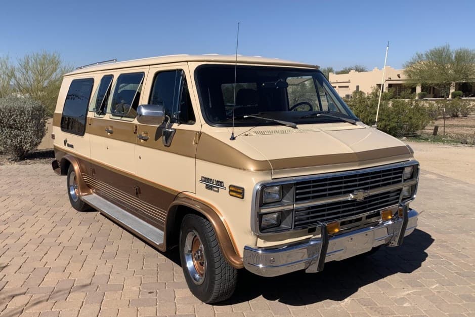 1984 Chevrolet G-Series Van sold for $16,000