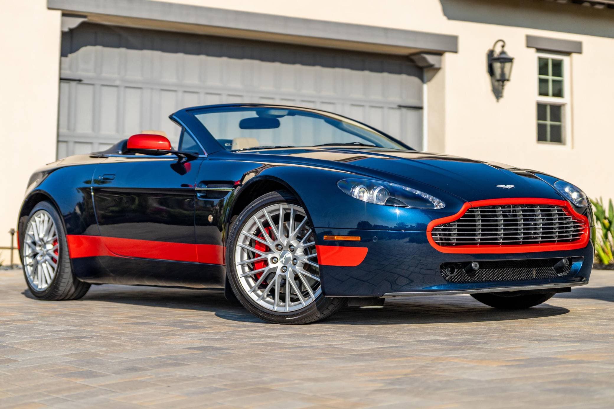 2009 Aston Martin Vantage sold for $30,000