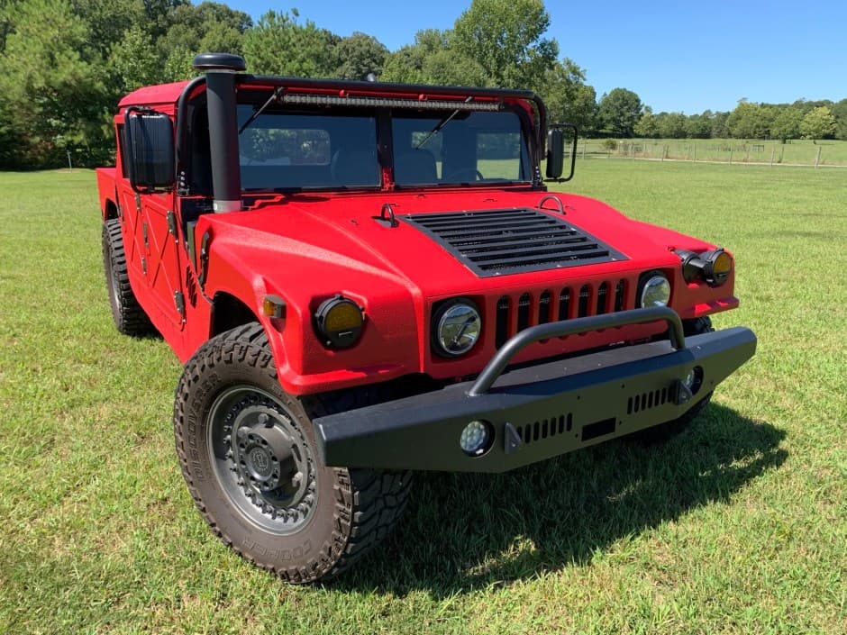 1992 Hummer HMMWV/Humvee sold for $40,000
