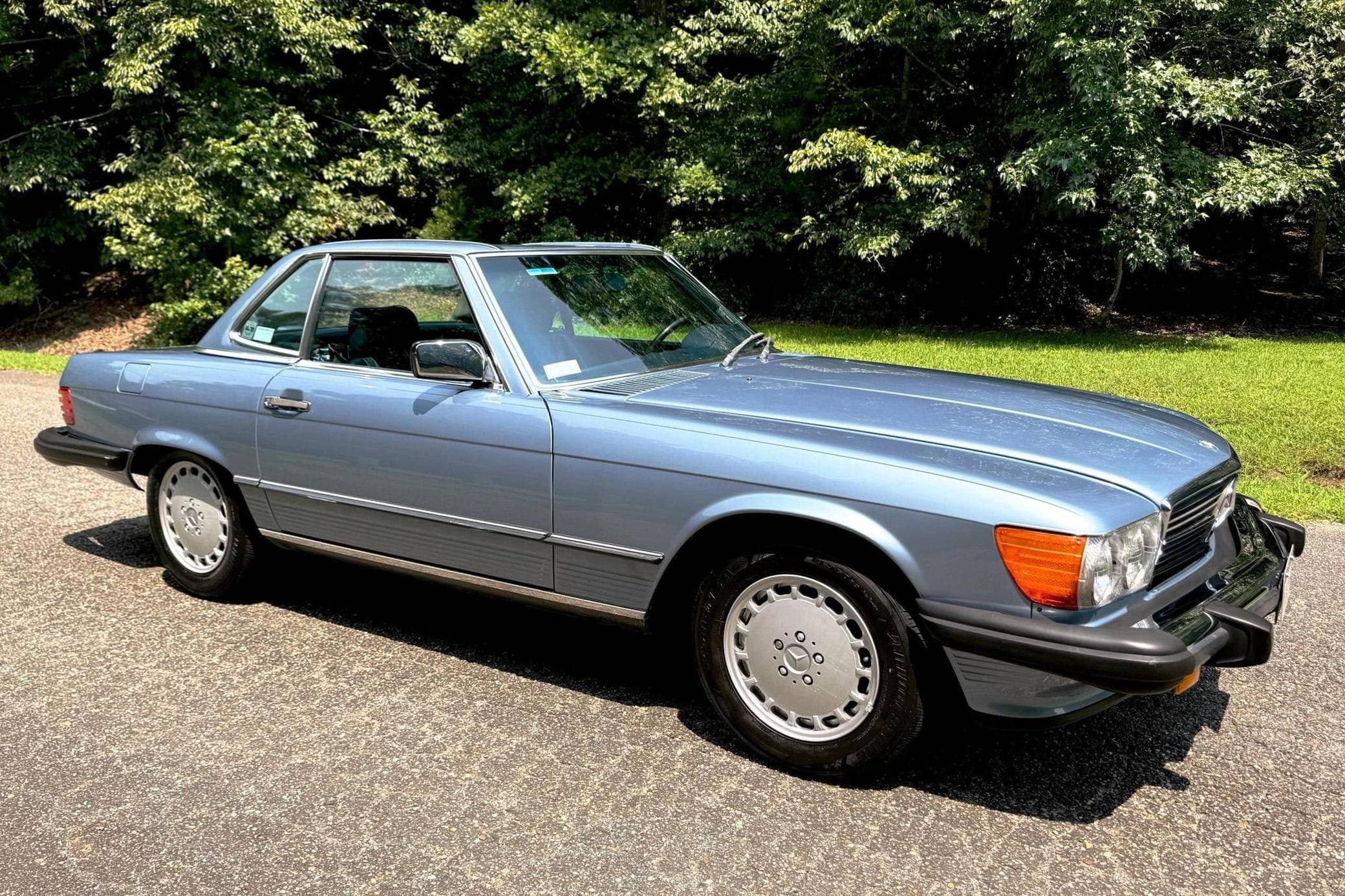 1987 Mercedes-Benz R107 SL sold for $21,000